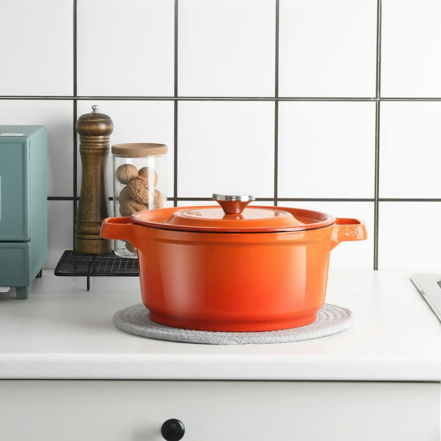 5.5-Qt Enameled Dutch Oven